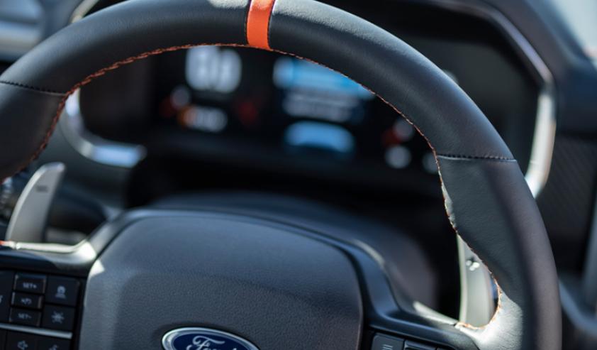 美国大火国人却嫌弃,福特猛禽回归,内饰少了“糙老爷们”那味儿