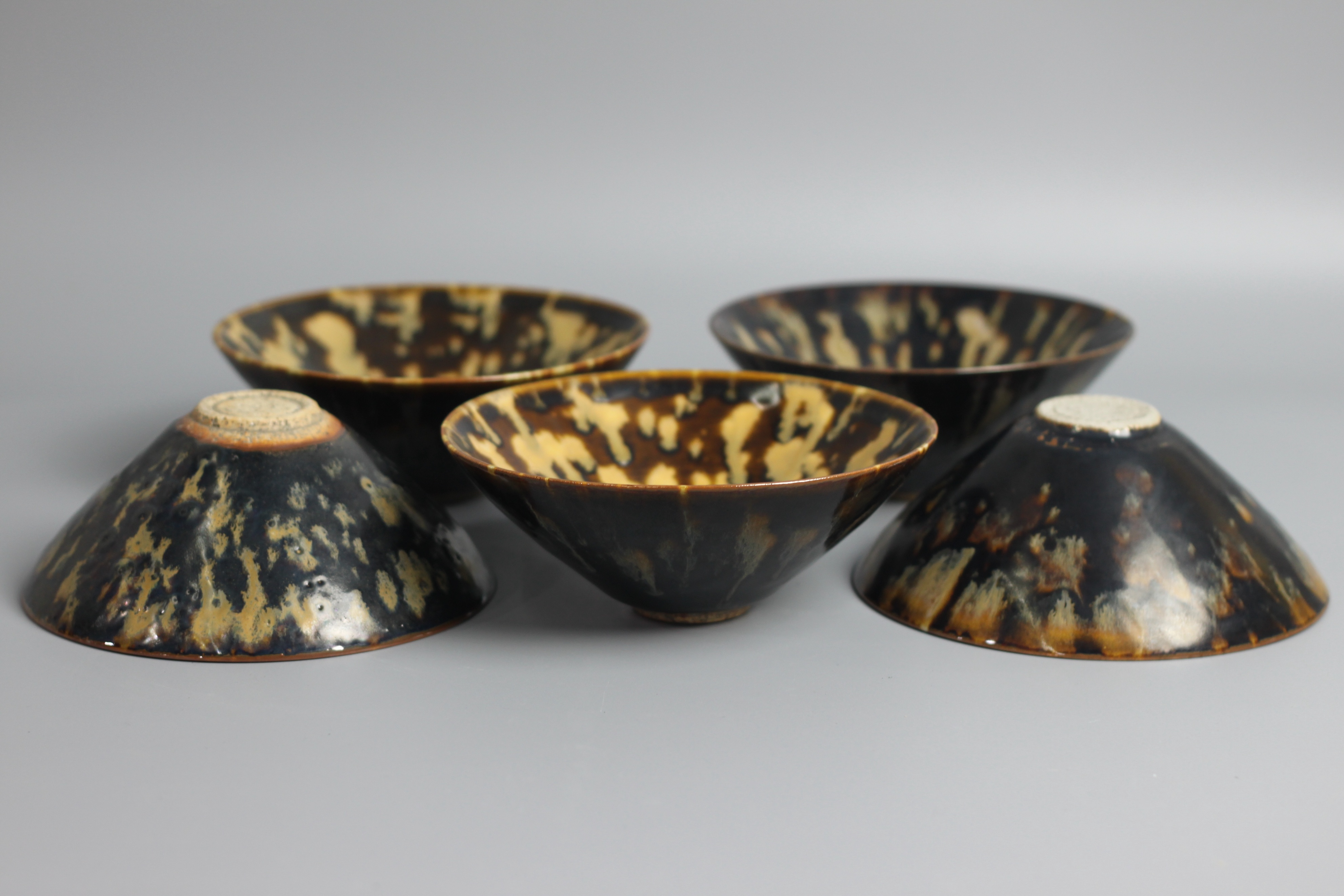 宋代吉州窑虎皮纹盏图片,宋代灰胎黑釉吉州窑茶盏图片