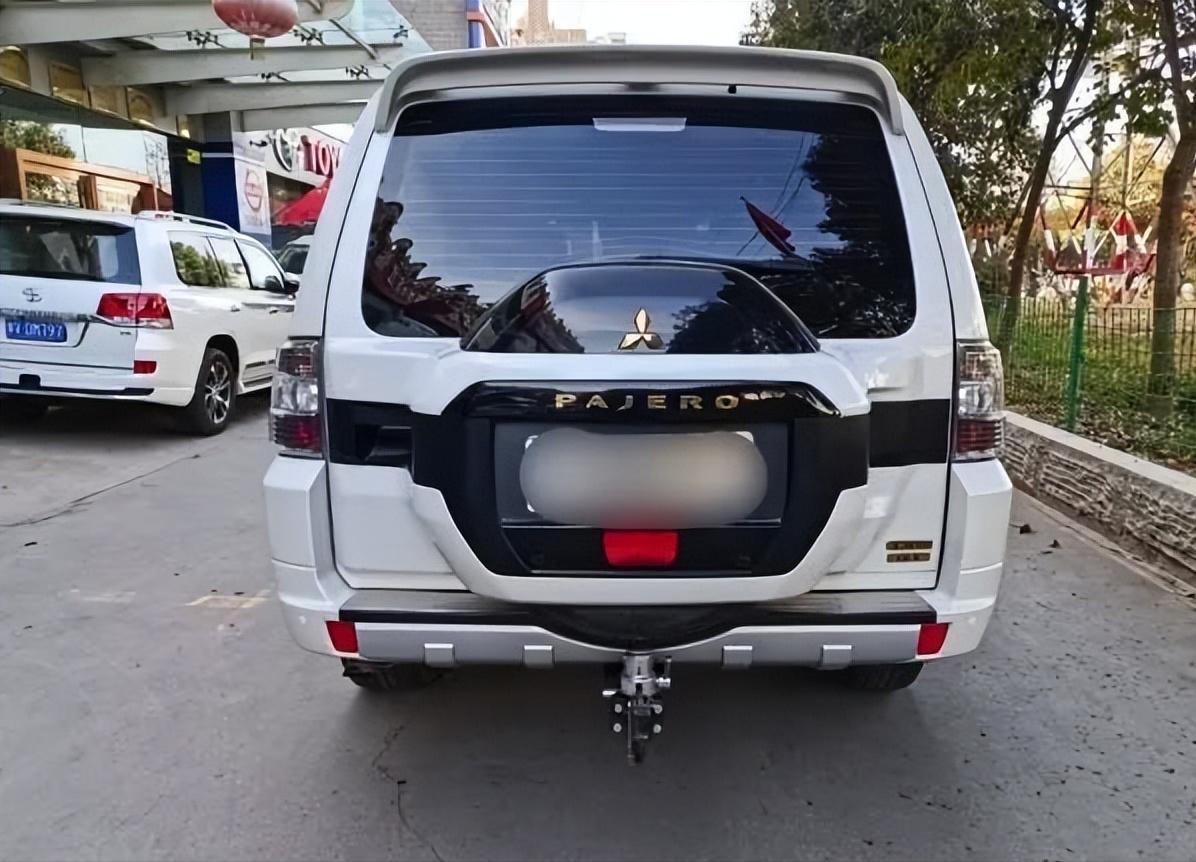 最顶配的三菱帕杰罗最新款的,三菱帕杰罗外观