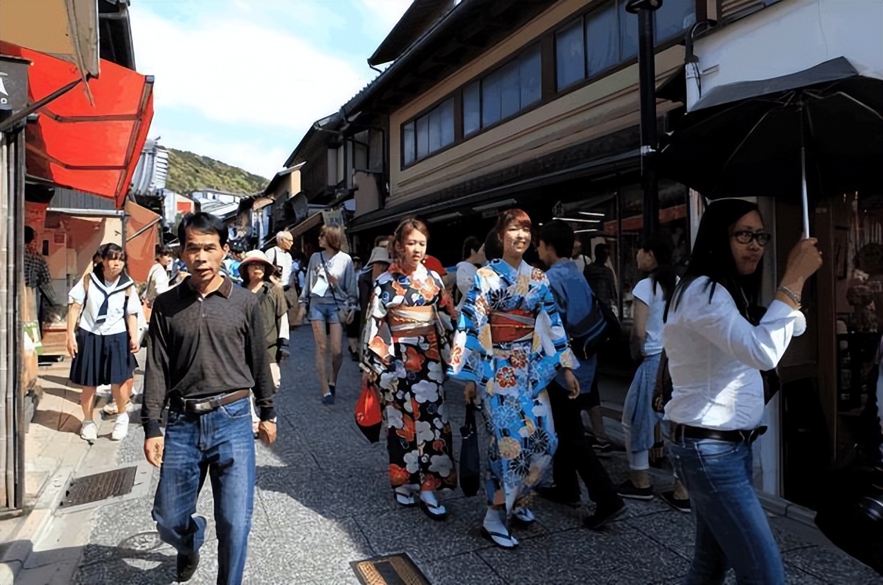 日本人不爱运动却长寿视频,日本人为什么爱喝酒而且又长寿