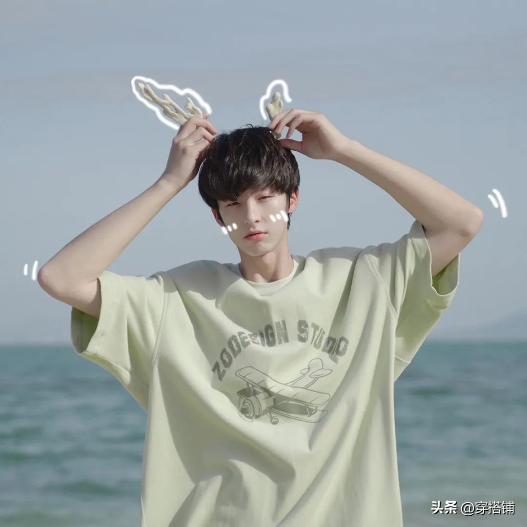 夏天穿t恤怎么穿显高男士,矮个子男生穿什么t恤好