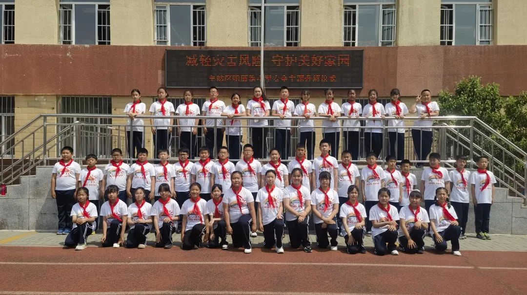 减轻灾害风险守护美好家园图案,减轻灾害风险守护美好家园一年级