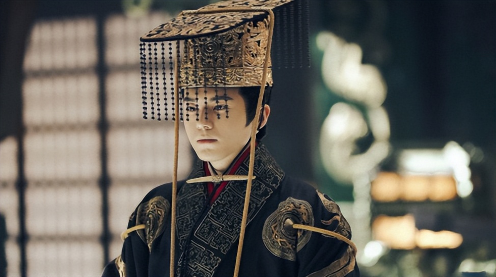 秦始皇的父亲为什么被历史忽视,秦始皇身世之谜他到底是谁的孩子