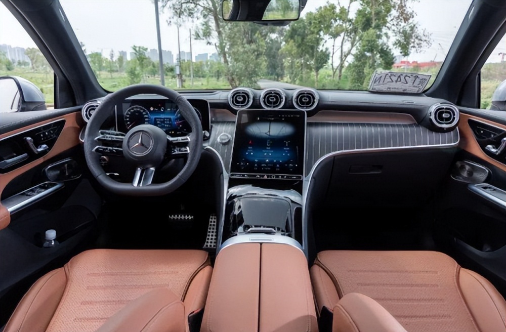 实力派对比，全新一代林肯航海家和2023款奔驰GLC谁更强？