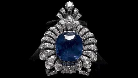 温莎公爵夫人珠宝展出,温莎公爵夫妻视频