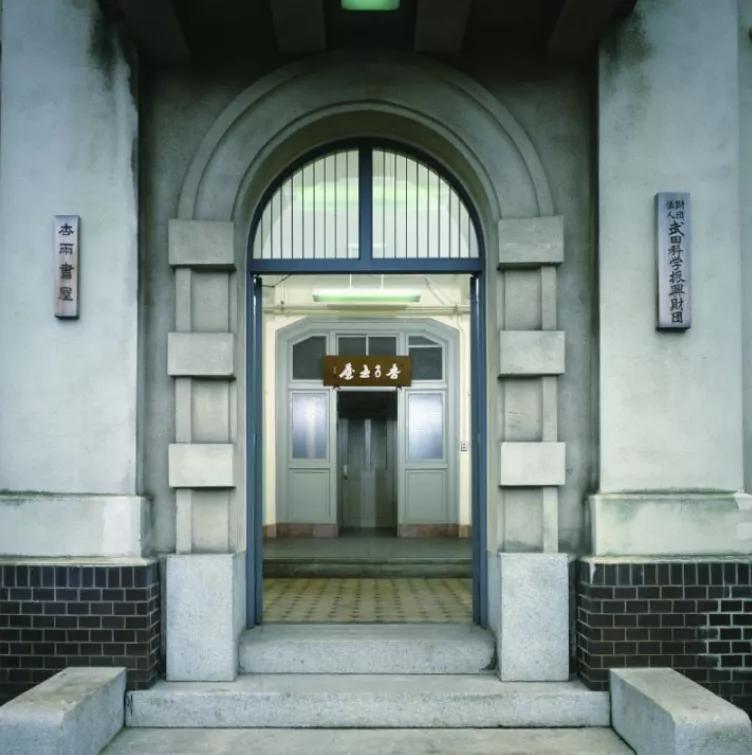 集采这几年对药企的打击,医药企业面对集采如何应对