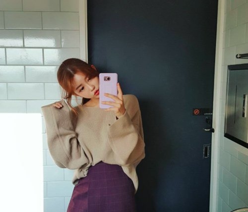 冬季半身裙怎么穿搭更好看,冬季半身裙怎么搭配上衣