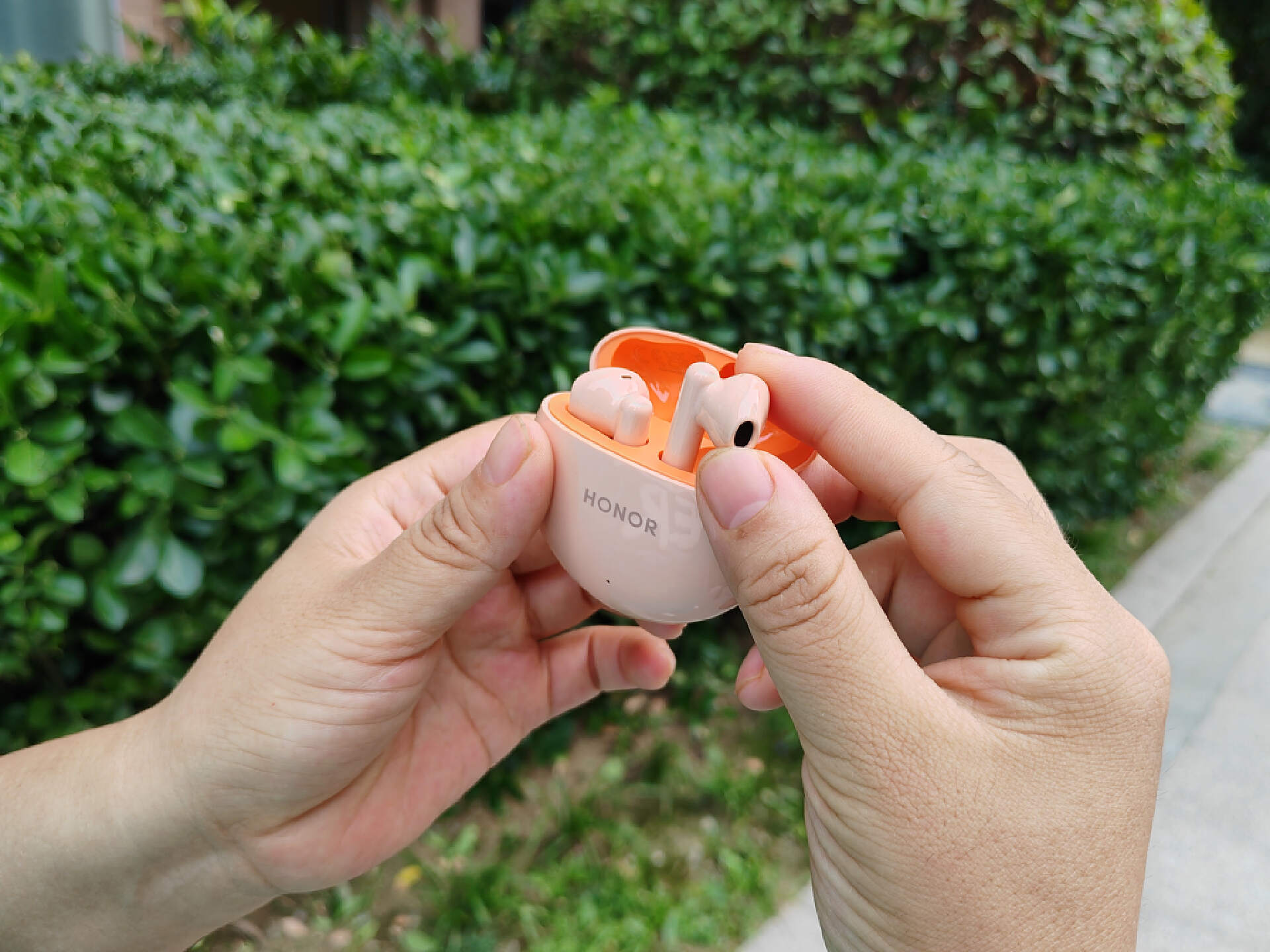 荣耀亲选蓝牙耳机earbudsx5spro,荣耀蓝牙耳机earbudsx5什么功能