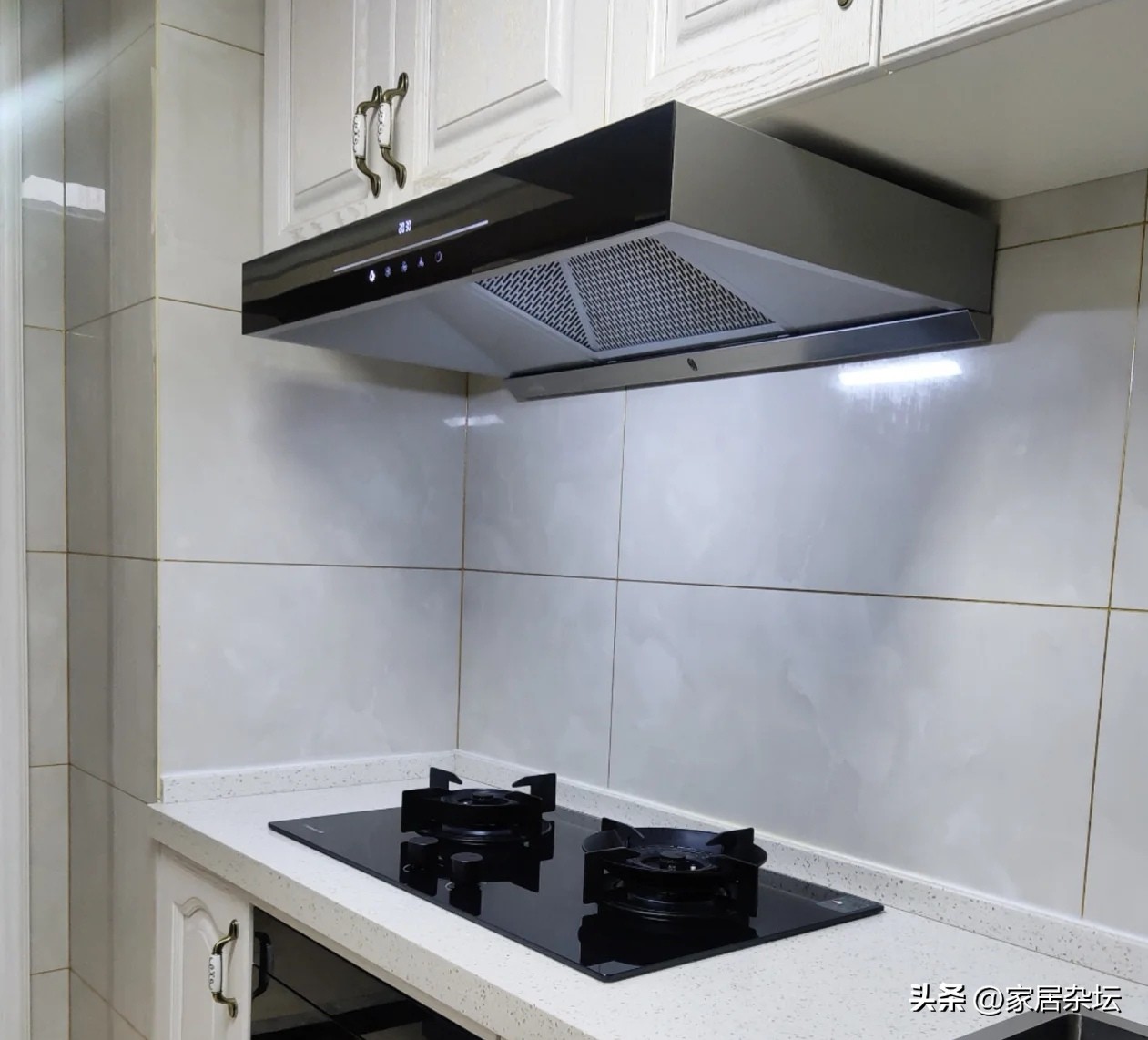 油烟机侧吸和顶吸哪个好怎么选,油烟机侧吸还是顶吸怎么选