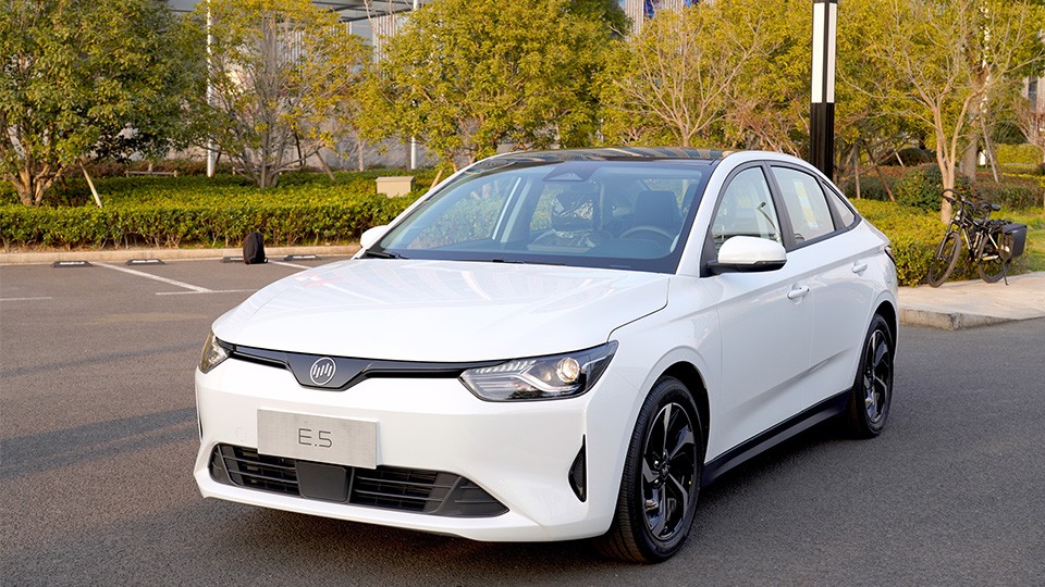 威马新能源汽车适合跑网约车吗,跑网约车威马ex5的真实体验