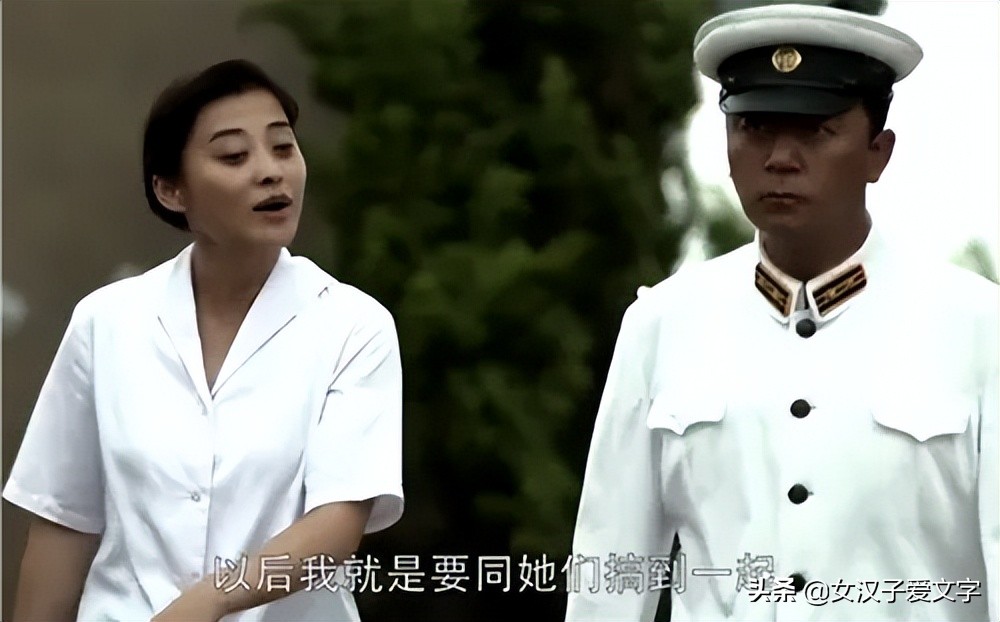 《父母爱情》安杰在房顶放屁后江德福的反应，了解所谓真爱的现实