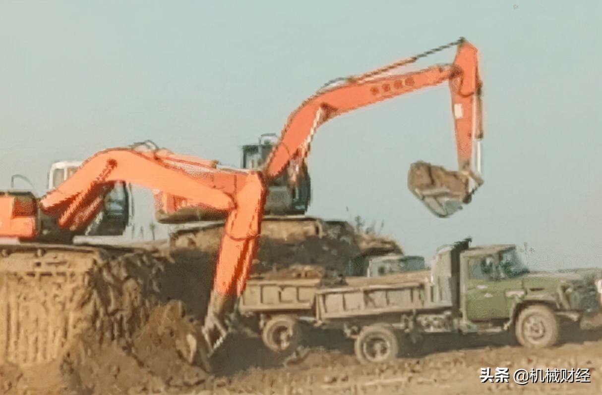 掌握挖掘机装机技巧，多快好省地完成装车工作