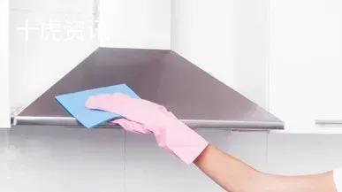 两块面板油烟机清洗拆洗视频教程,厨房油烟机油垢太厚太硬怎么清洗