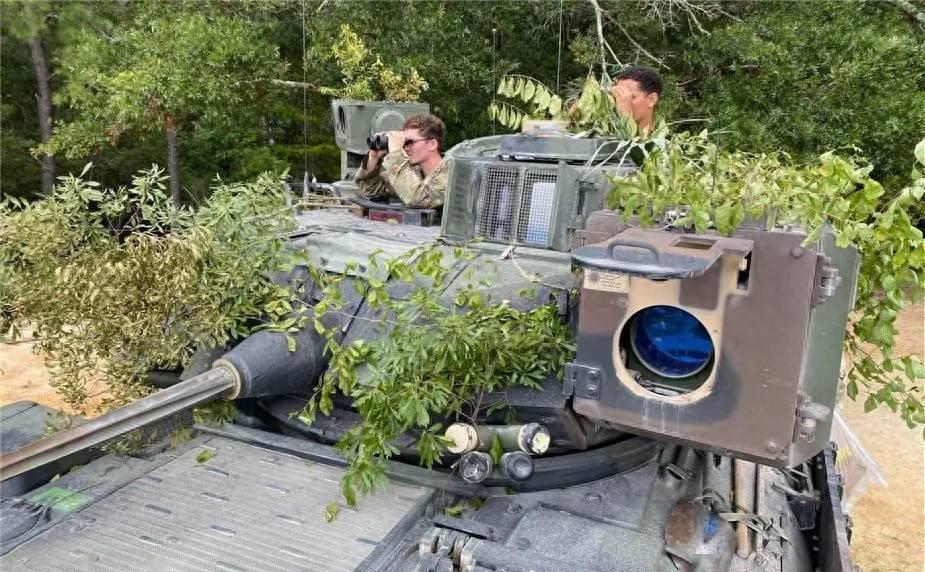 美援乌m2步兵战车,美国援乌m777轻型榴弹炮