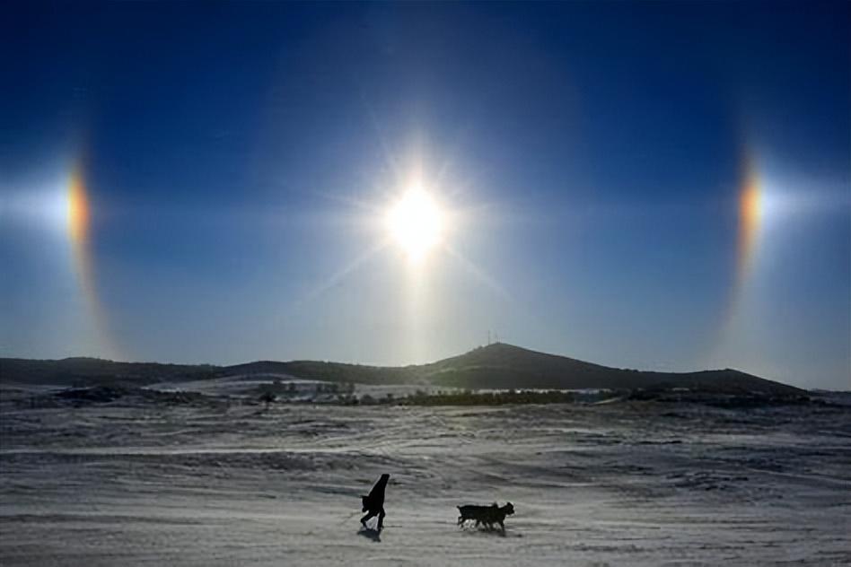 四川宜宾出现两个太阳是真是假,四川宜宾天上有两个太阳