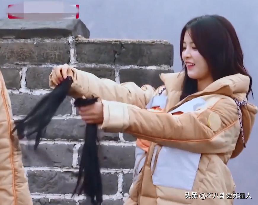 杨幂用生发液长出头发,杨幂的生发液长出头发了