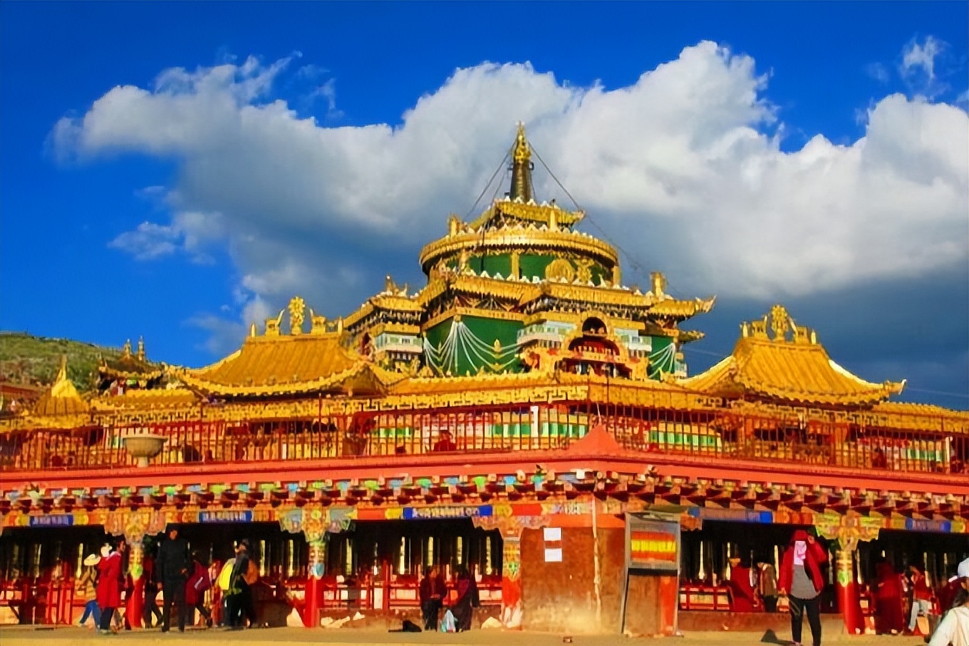 最大佛学院位于我国哪里,佛学院关闭怎么进去