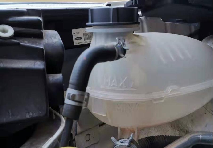 美系车通病,福特福克斯偶尔高温通病