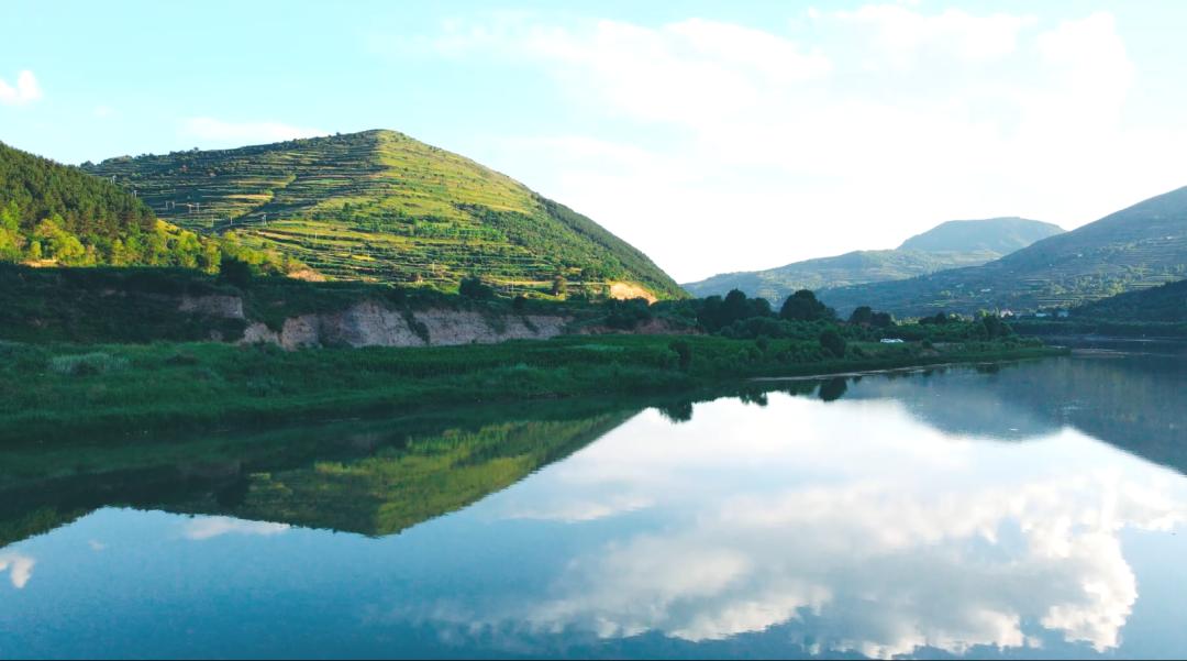 遇见20岁的男孩,遇见20年前的人