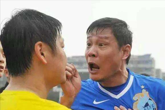 范志毅和第三任老婆有孩子吗,足球名将范志毅大婚