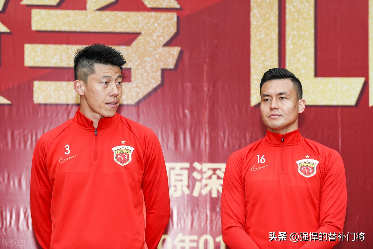 继续大清洗！上港又一后卫离队，身高1米85，曾是国字号主力