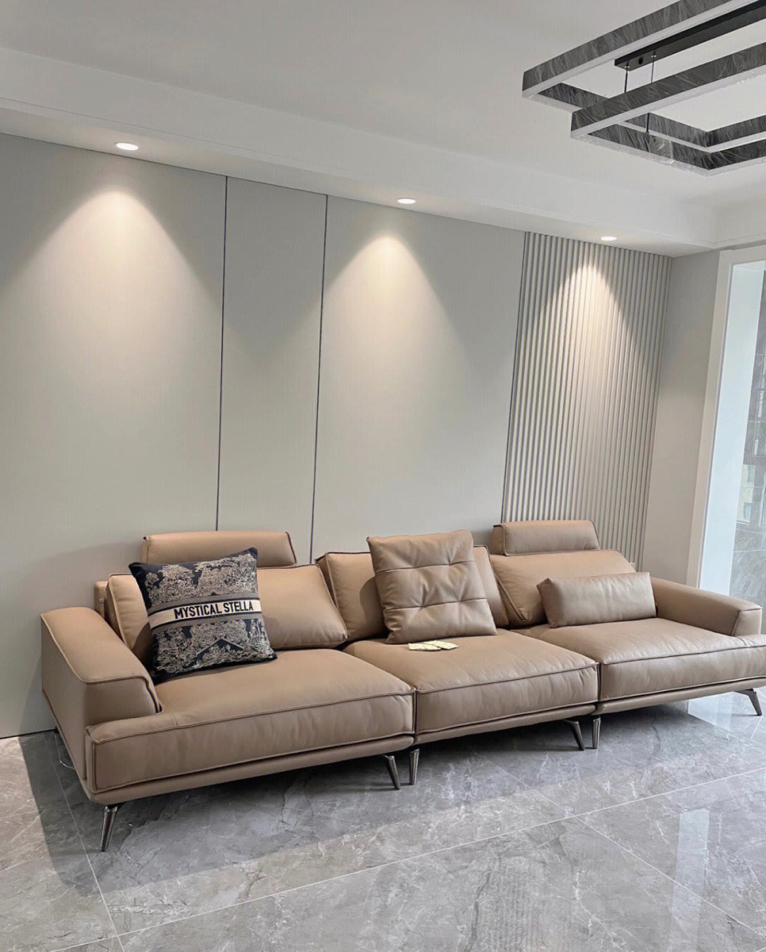 最流行的20款沙发背景墙设计,最耐看的沙发背景墙设计