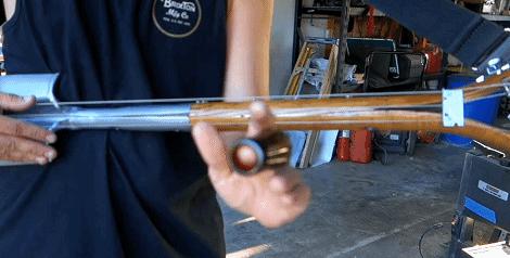 有多少老外买铁锹回家是为了当吉他弹？