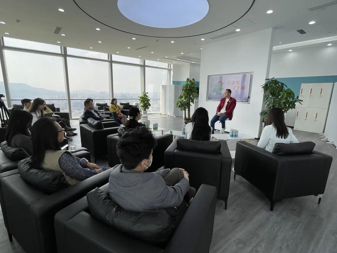 “行走在爱中”——深圳市德爱会会长祝圣杰公益主题分享会