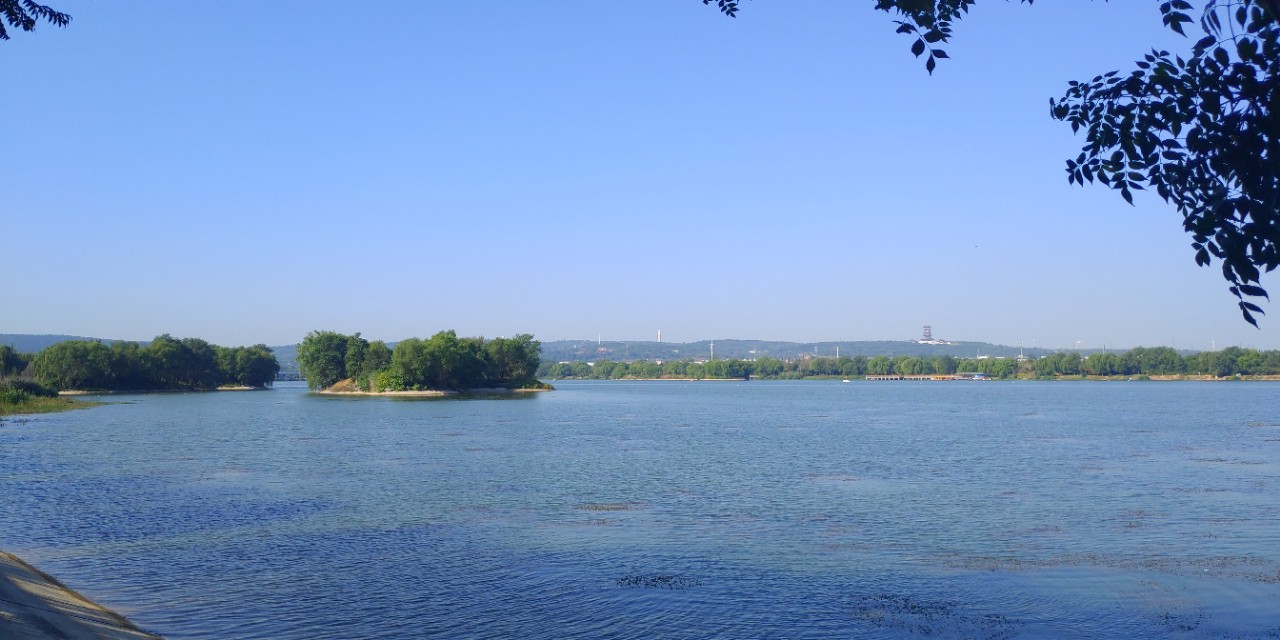 绿野堂轶事“逸足换名姝”