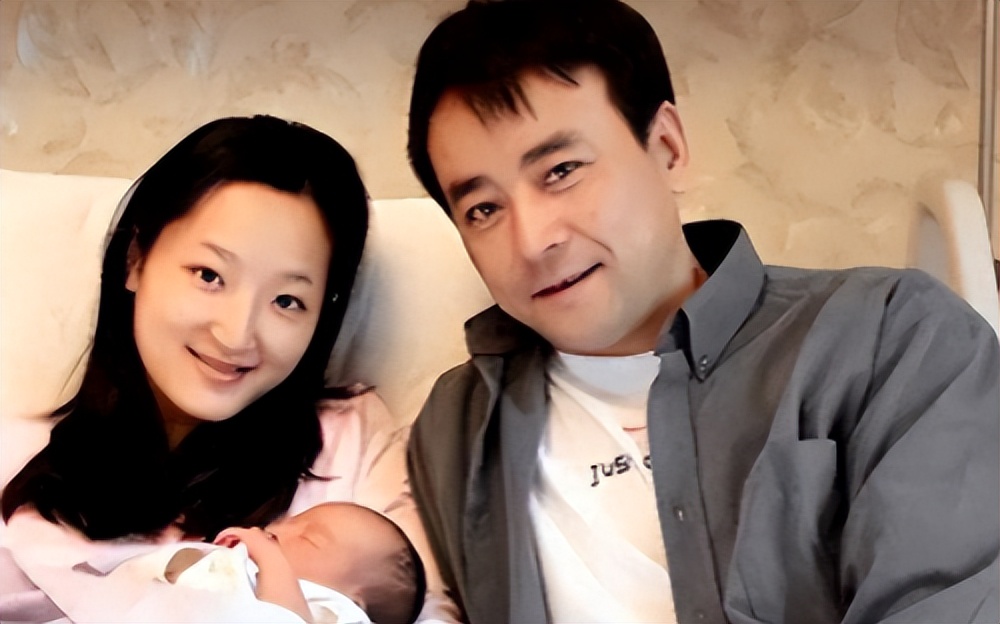 罗刚郝蕾近期视频,罗刚郝蕾全家