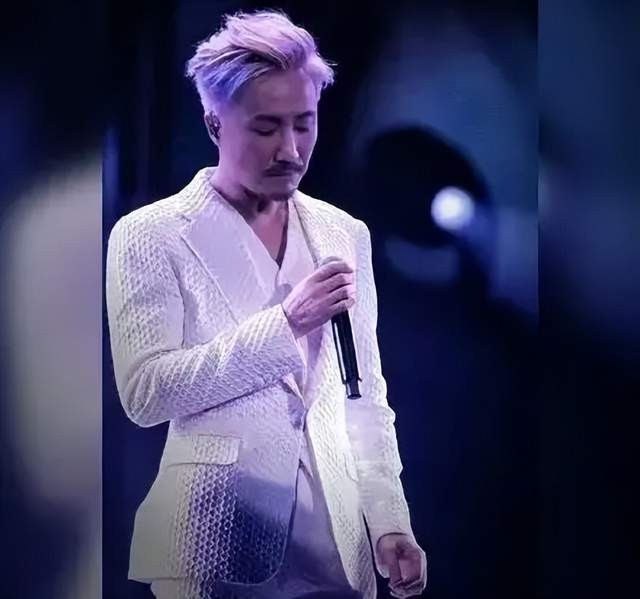 从“乐坛太子基”到“身负案底”，郑中基经历了什么？