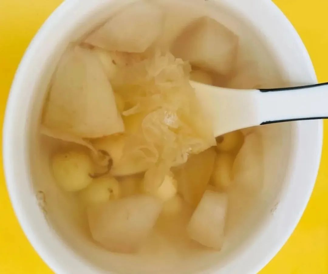 有基础疾病新冠患者的自述症状,简单描述一下新冠的整个过程