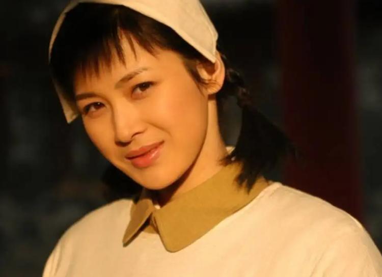 破晓东方里刘涛最后和谁在一起,破晓东方刘涛穿旗袍是第几集