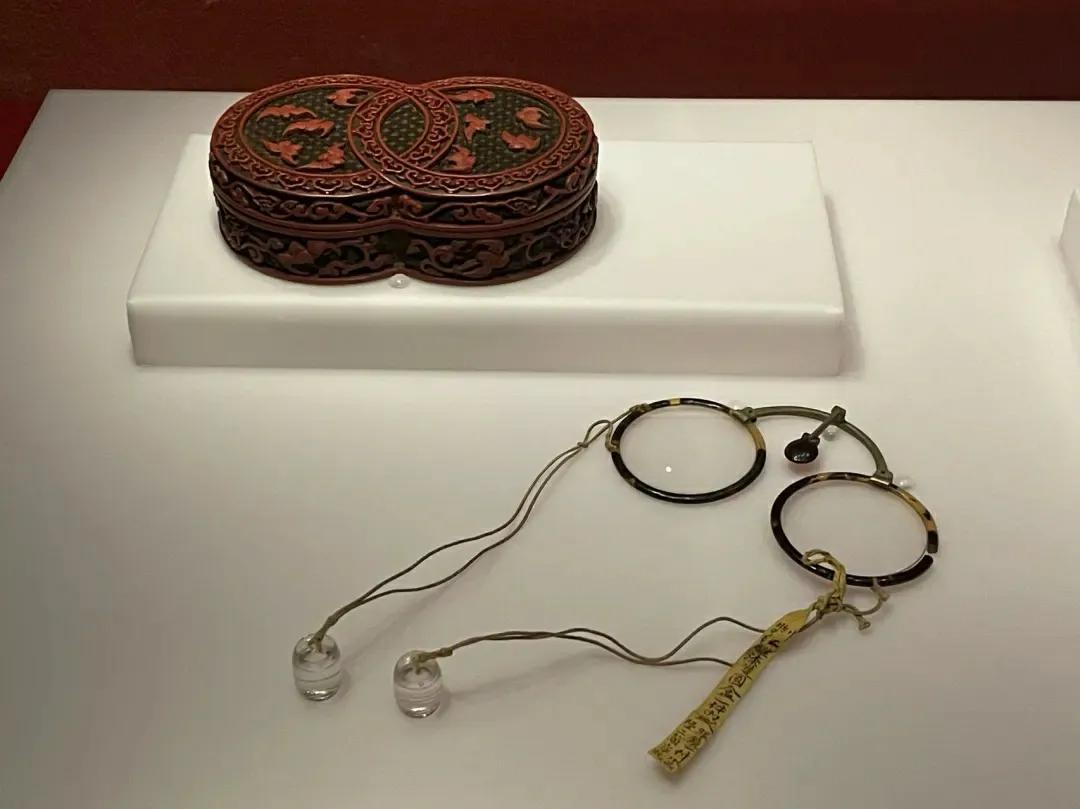 啥？近视眼在古代是富贵病