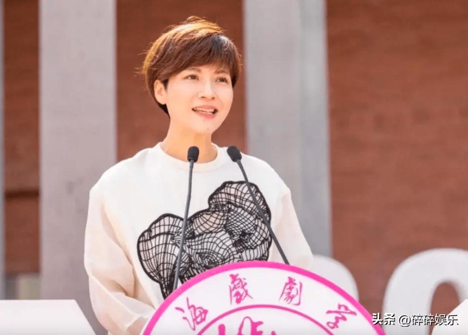 34年后，《十六岁的花季》两美境况迥异：白雪嫁豪门，陈非儿未婚