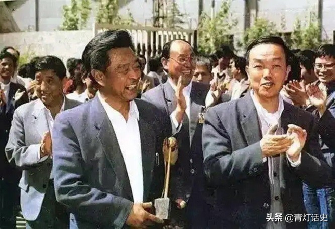 90年代抽红塔山属于什么档次,纪念褚时健的烟红塔山