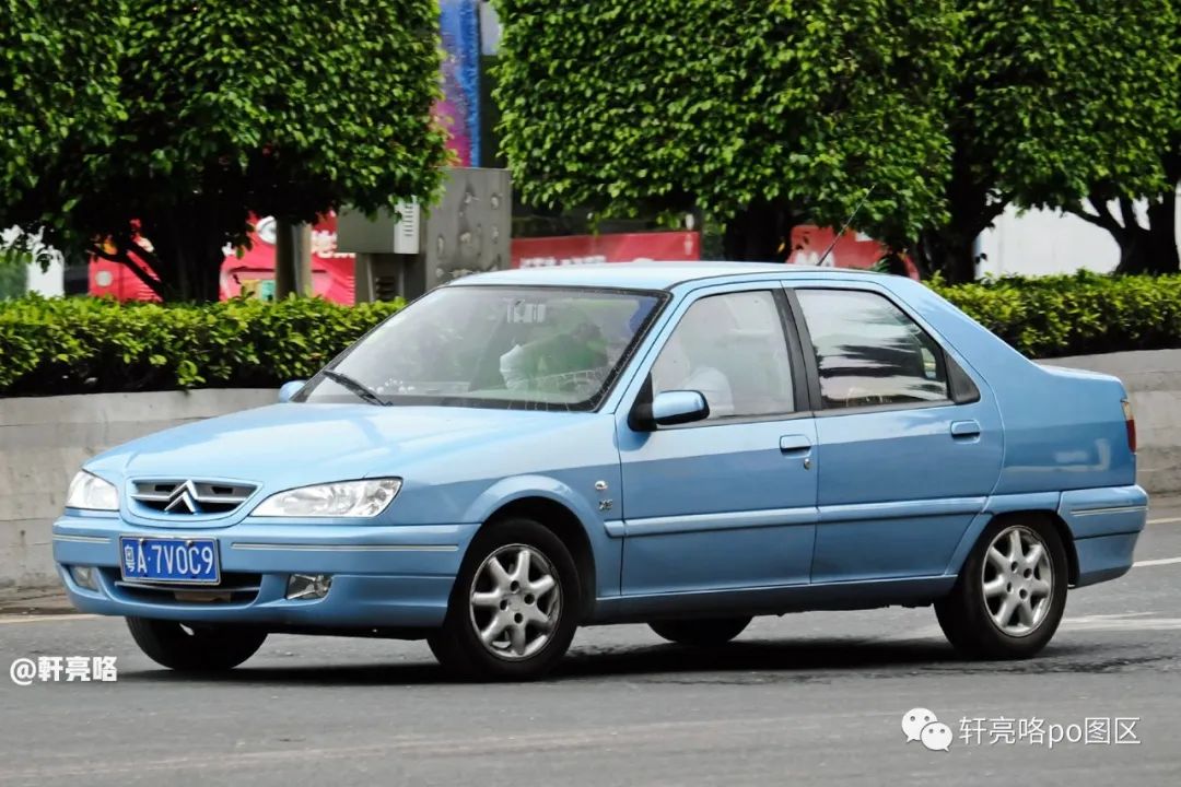 三厢神龙富康988有多重,2006款神龙富康1.4