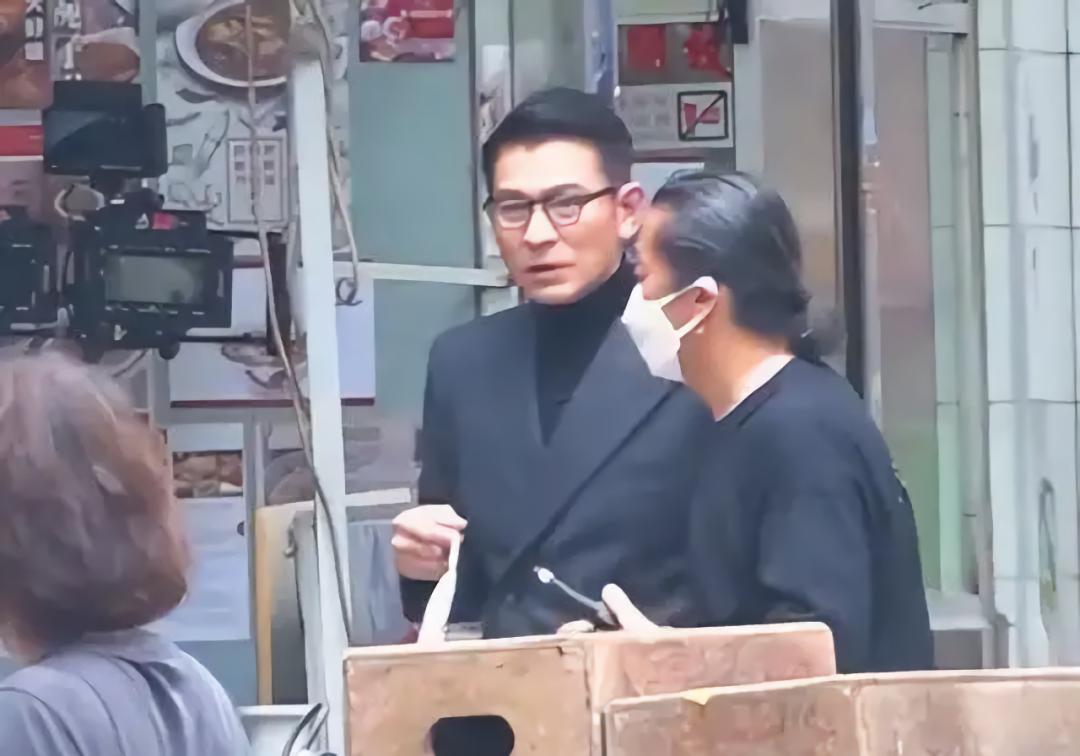 戳破了偶像天花板，刘德华的“信仰”，撕开了流量明星的遮羞布