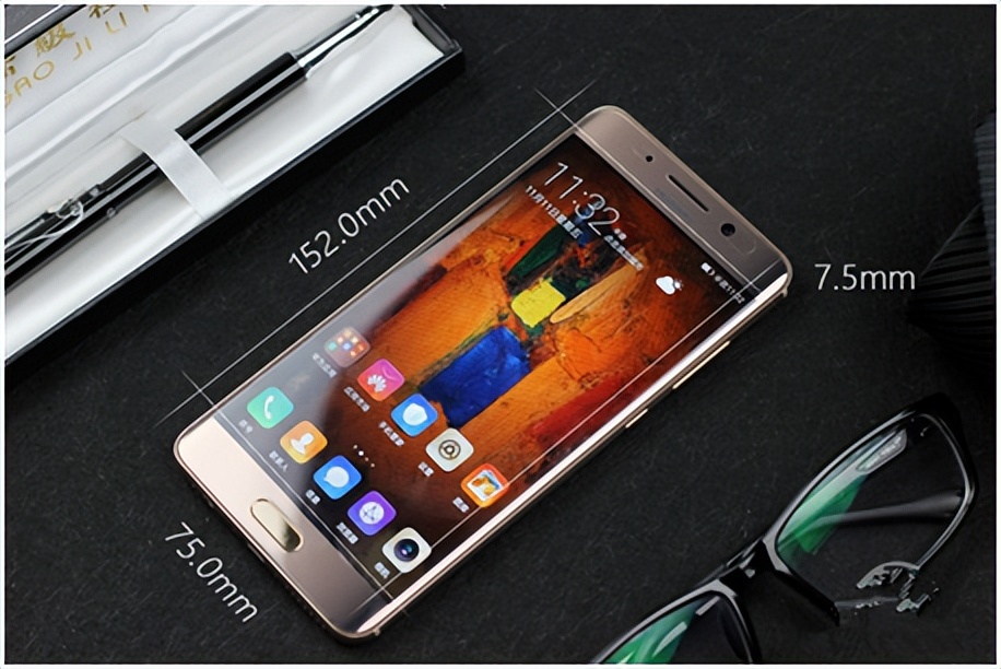 华为手机历代机型哪个最好,华为未来最好的手机是哪一款