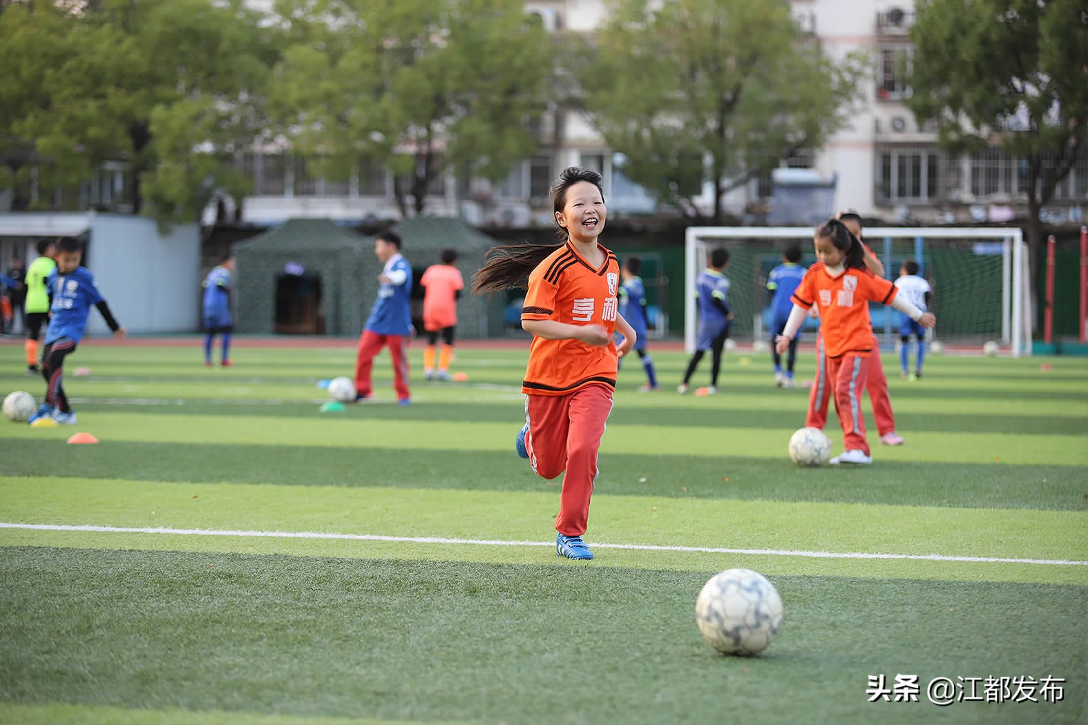 双减后孩子们变化,双减后孩子们的笑脸更灿烂