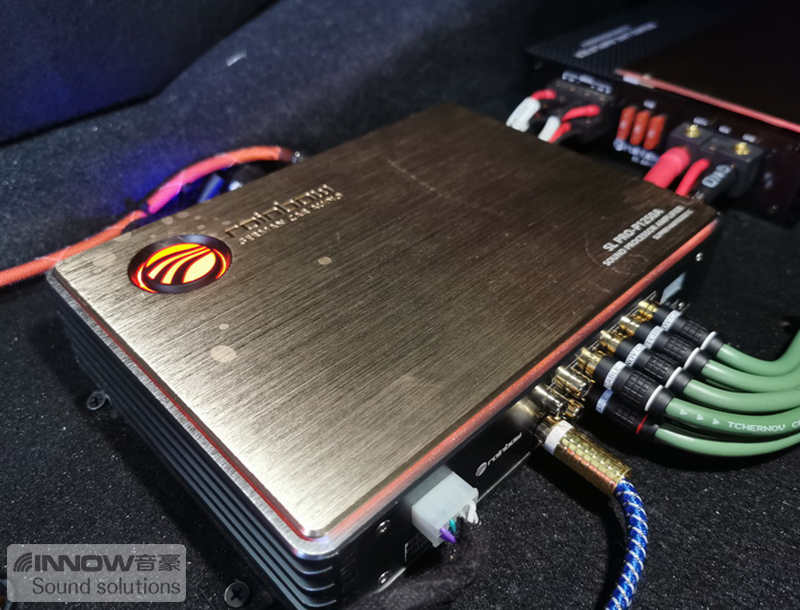 动人节奏上海音豪宝马5系汽车音响改装美国K牌双炮小金刚低音炮