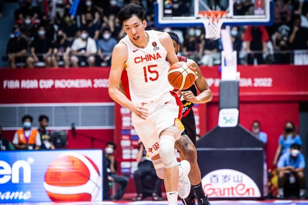 cba历史性时刻周琦成为榜样,cba四个队抢周琦