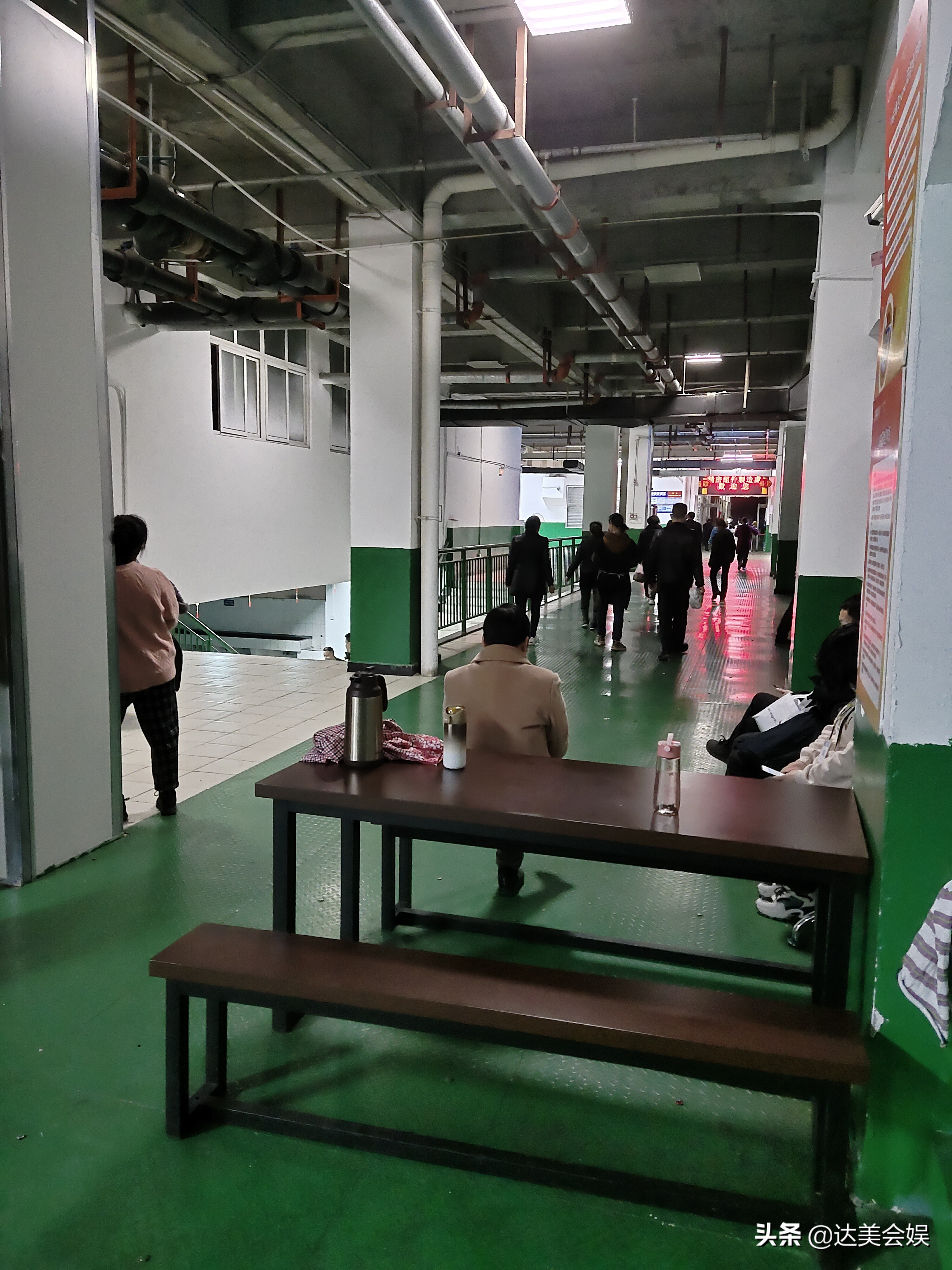 成都富士康真实工作视频,记录富士康打工的生活