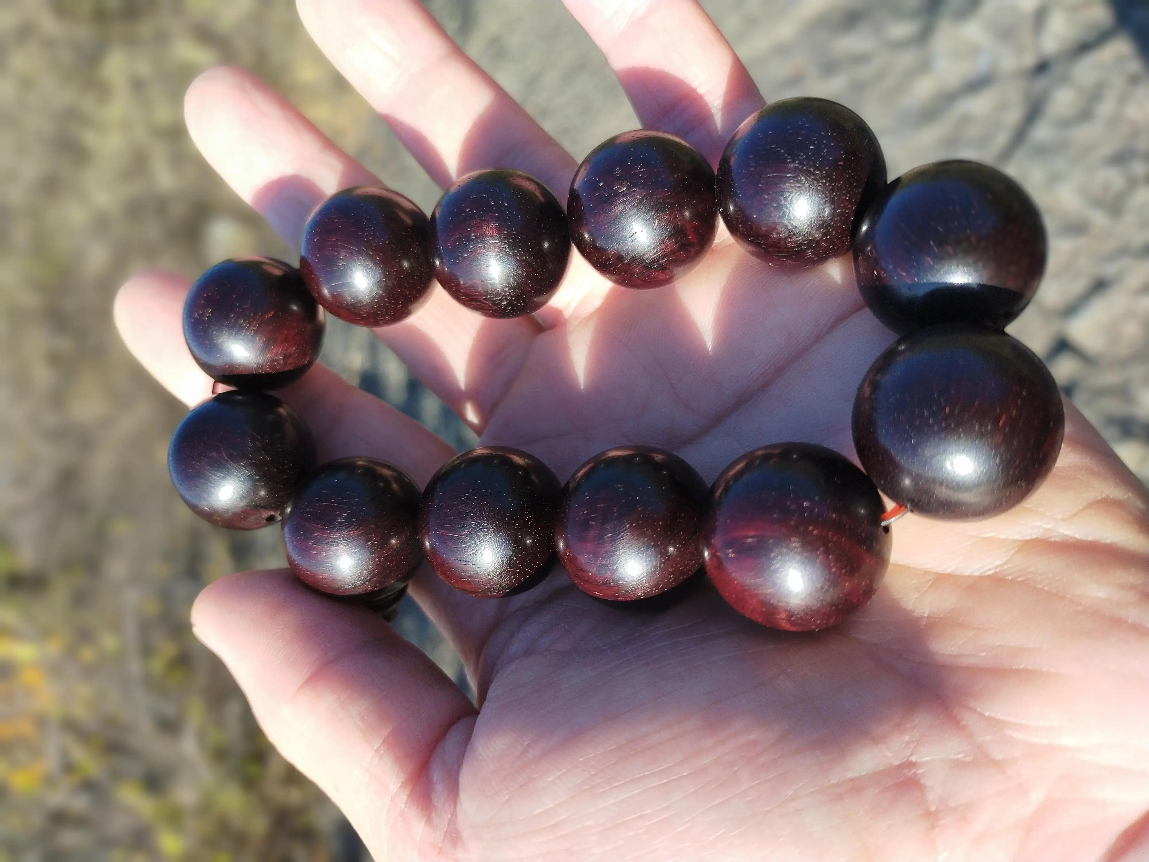 小叶紫檀手串鉴别真假只需3秒,印度小叶紫檀老料手串真假辨别