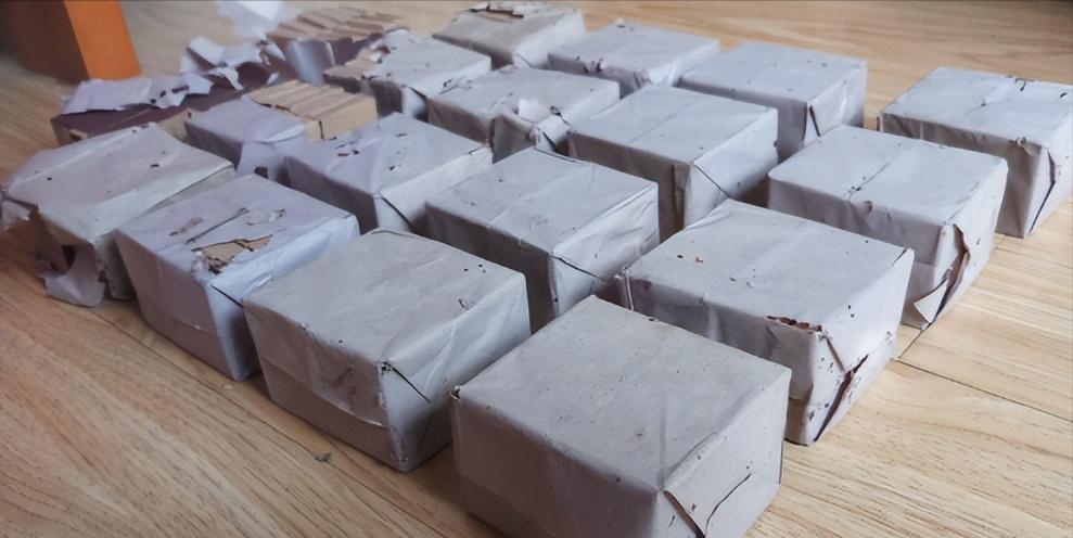 老一辈人曾用过的老物品,老物件见过三样说明你真的老了