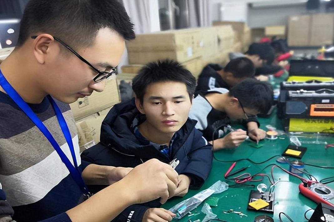 已消失的职业和新兴的职业有哪些,未来有前景的5个职业你了解吗