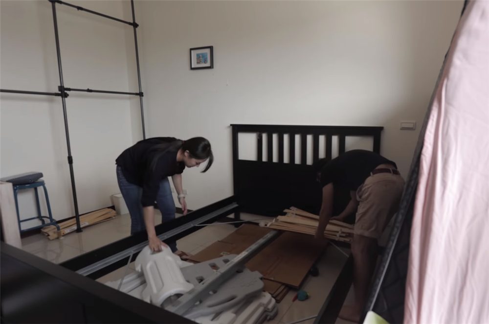 小两口用3天时间，将13㎡杂乱卧室变成森系风，网友：心服口服