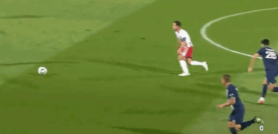 《足球江湖》第264章：梅公子虐菜成功，大巴黎三球取胜