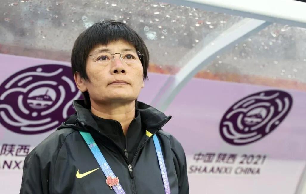 回顾女足夺冠之路,女足夺冠足球学校