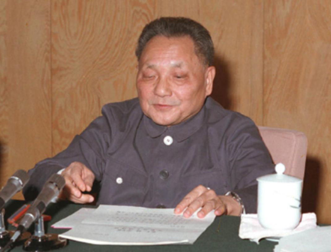 1984年，*小平邓**接见唐进新，闲聊时谈起江西，*小平邓**开了一个玩笑